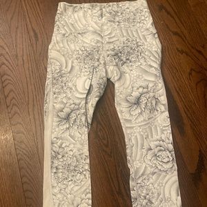 Cropped Lululemon leggings
